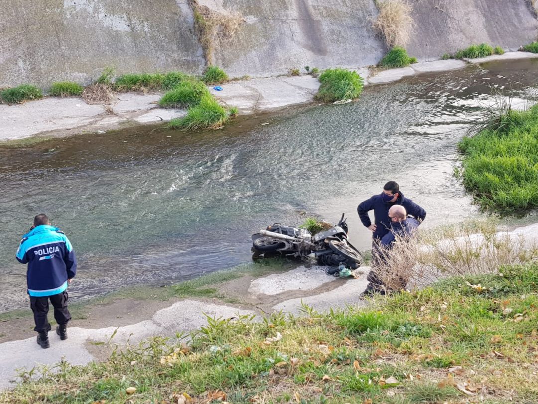 Encontraron un hombre muerto en el Canal Maldonado