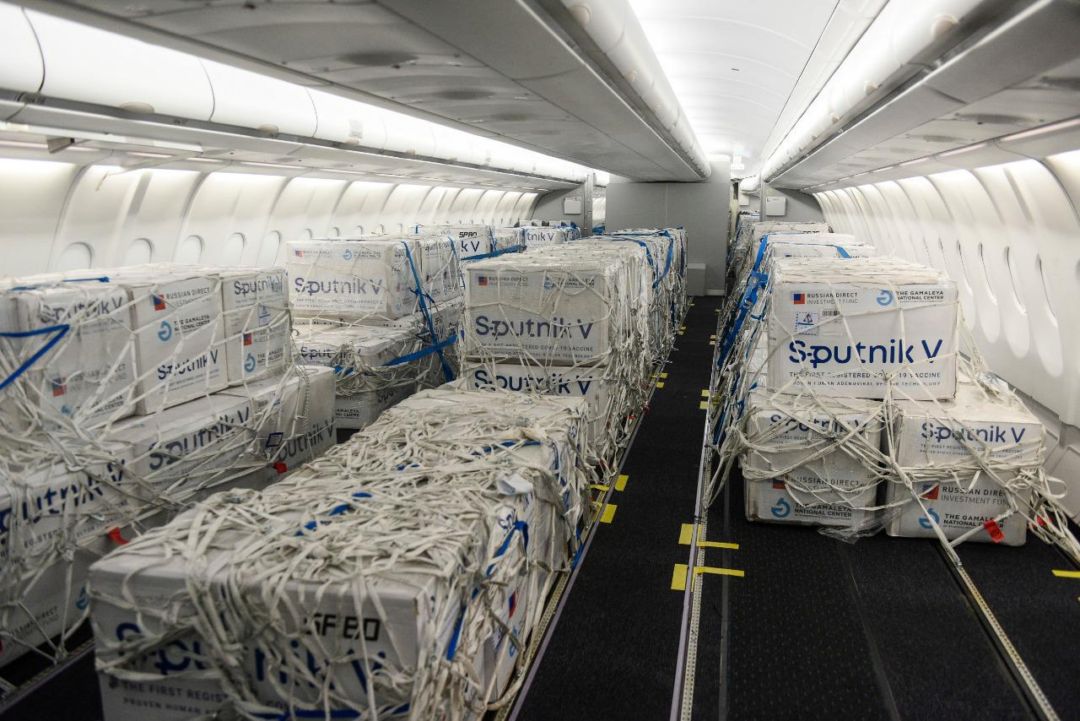 Llegó un nuevo vuelo desde Moscú con 815.150 dosis de la Sputnik V