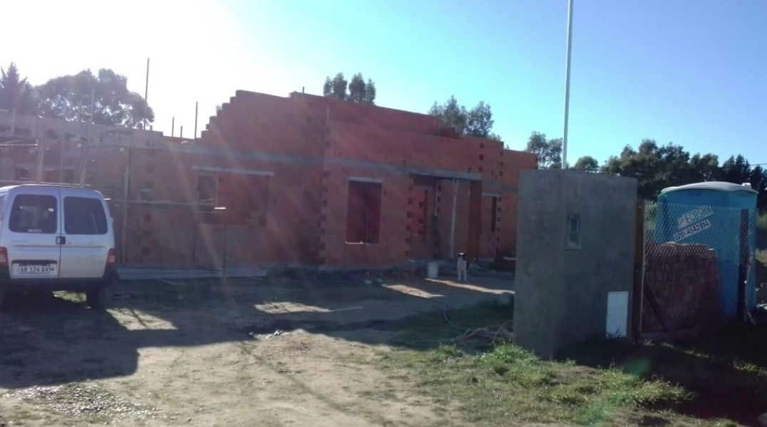 Obrero herido al caer en una obra