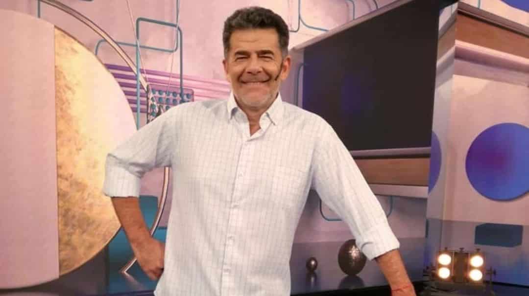 “Un día más a nuestro favor”: nuevo parte médico sobre el estado de Julián Weich, internado en terapia por COVID-19