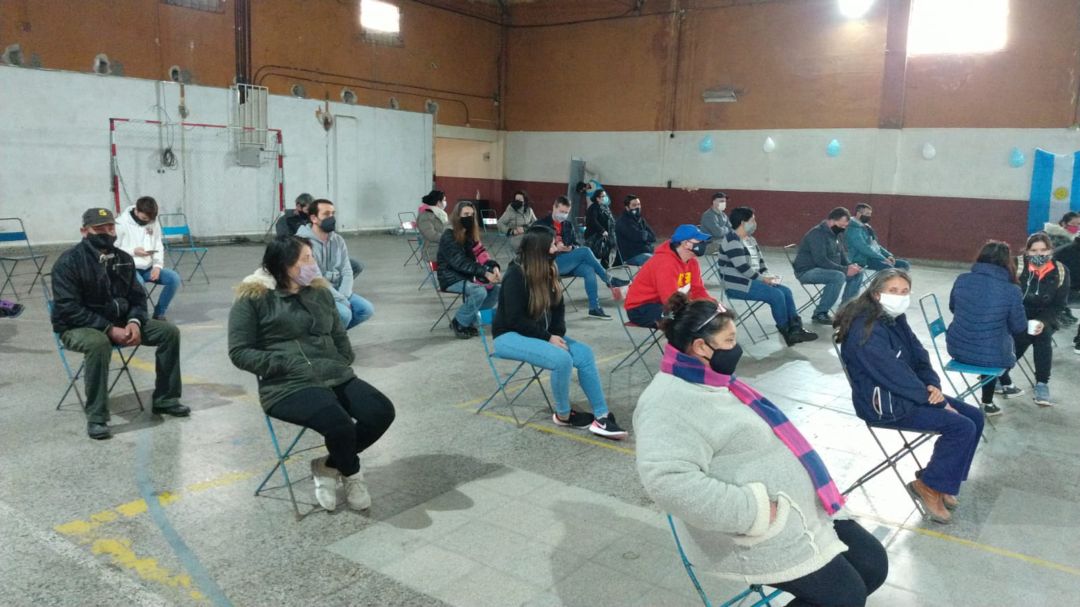 Coronavirus: En Bahía Blanca ya vacunan a mayores de 40 años sin turno previo