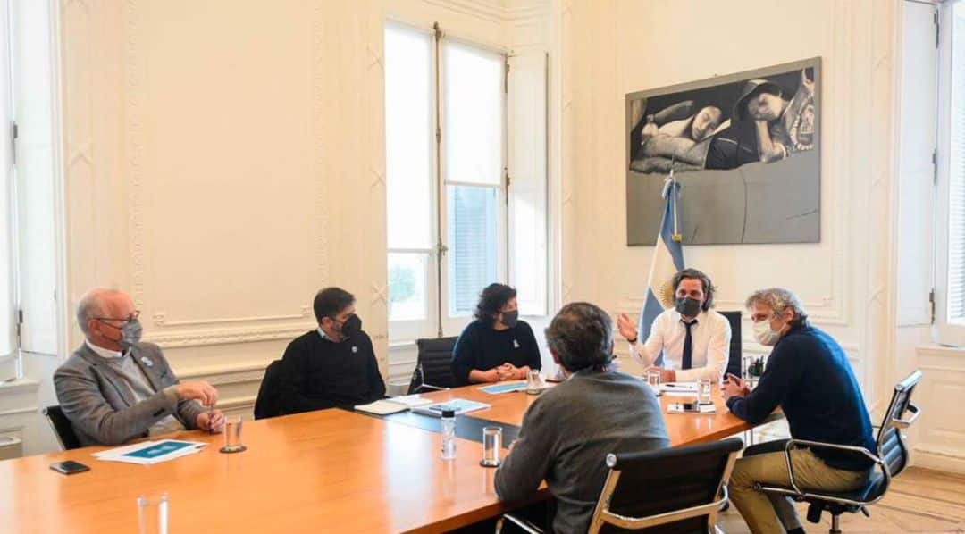 El Gobierno convocó a una mesa de expertos para definir cómo combinarán las vacunas ante la falta de segundas dosis de Sputnik V