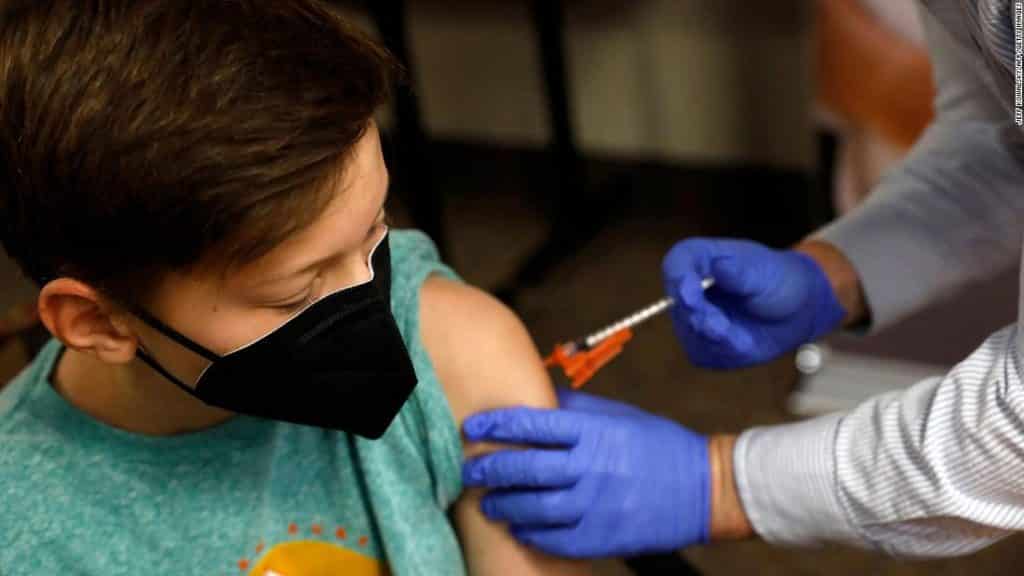 El refuerzo de la vacunación a menores