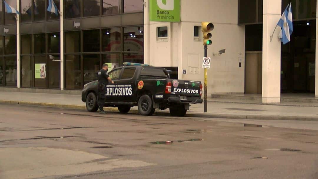 Amenaza de bomba en los bancos: ¿Qué sanción corresponde a quien la hace?
