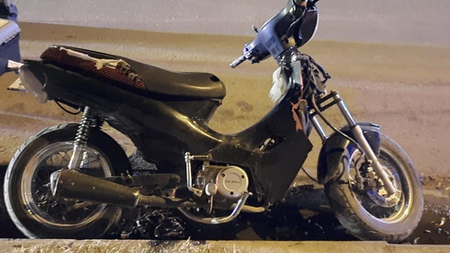 Chocaron contra una camioneta y terminaron hospitalizadas