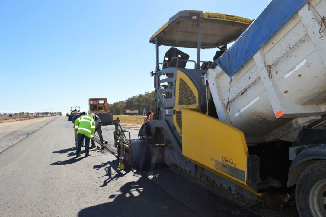 Avanza la obra en la autopista de la Ruta Nacional 33 entre Bahía y Tornquist