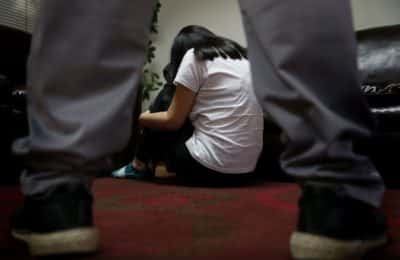 Un sujeto fue condenado a 18 años de cárcel por violar a sus dos hijastras