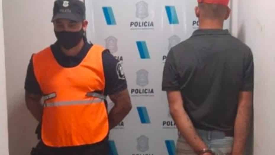 Asaltan a un negocio en Castelli al 2500