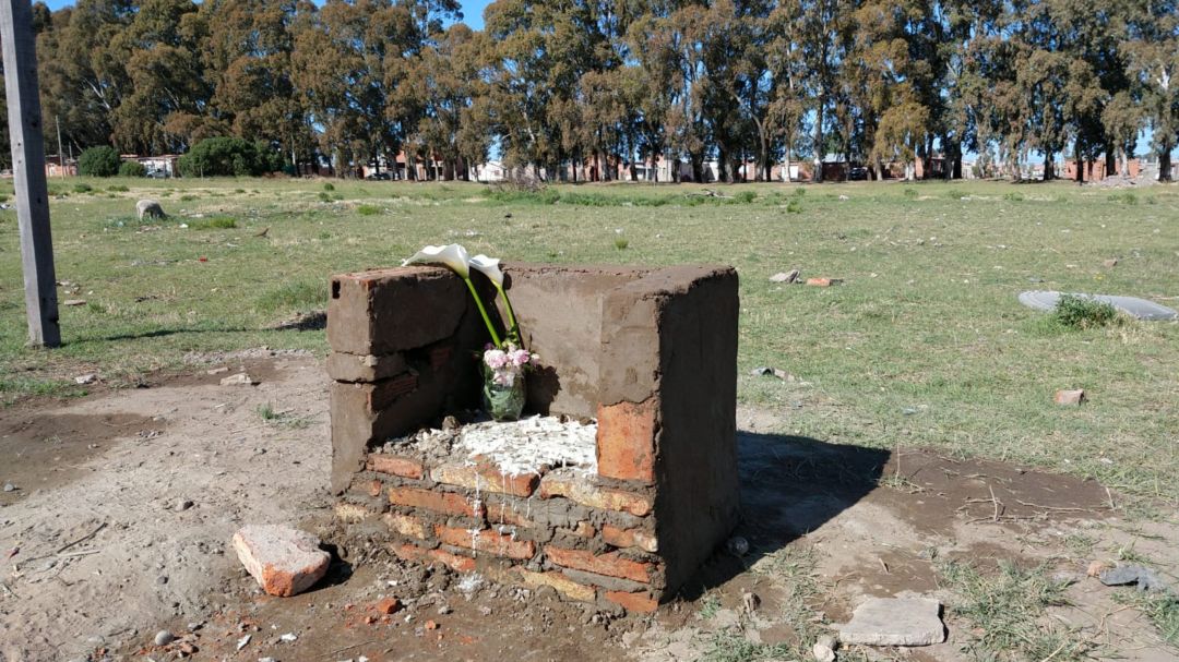 Provocaron destrozos en el “santuario” construído para recordar a las víctimas del incendio fatal de Villa Ressia