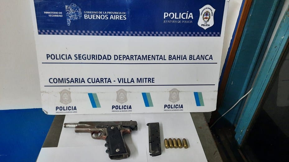 Persecución, tiroteo y un detenido