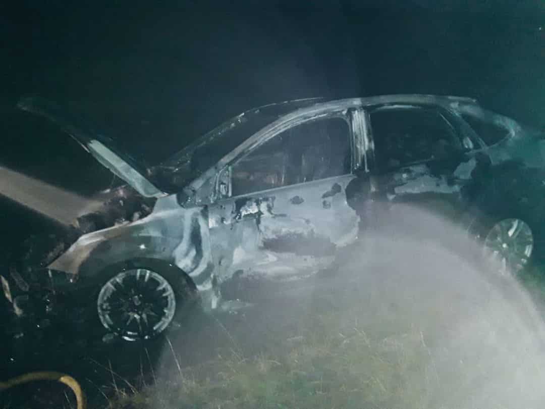 Un auto se prendió fuego en la ruta