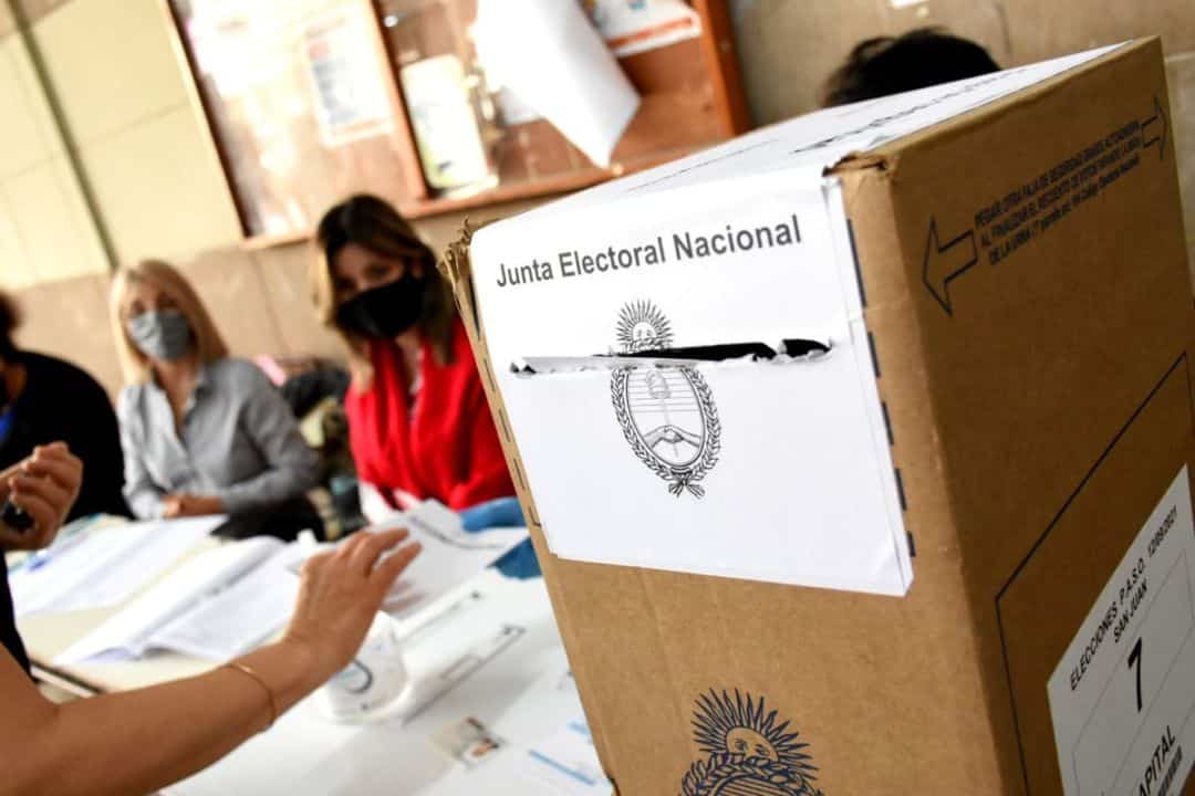 Publicaron el cronograma de pago para autoridades de mesa: cuáles son las fechas y el monto