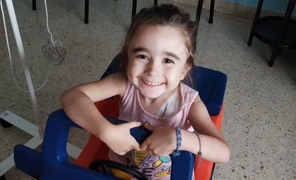 Francesca tendrá su medicación para su tratamiento de leucemia