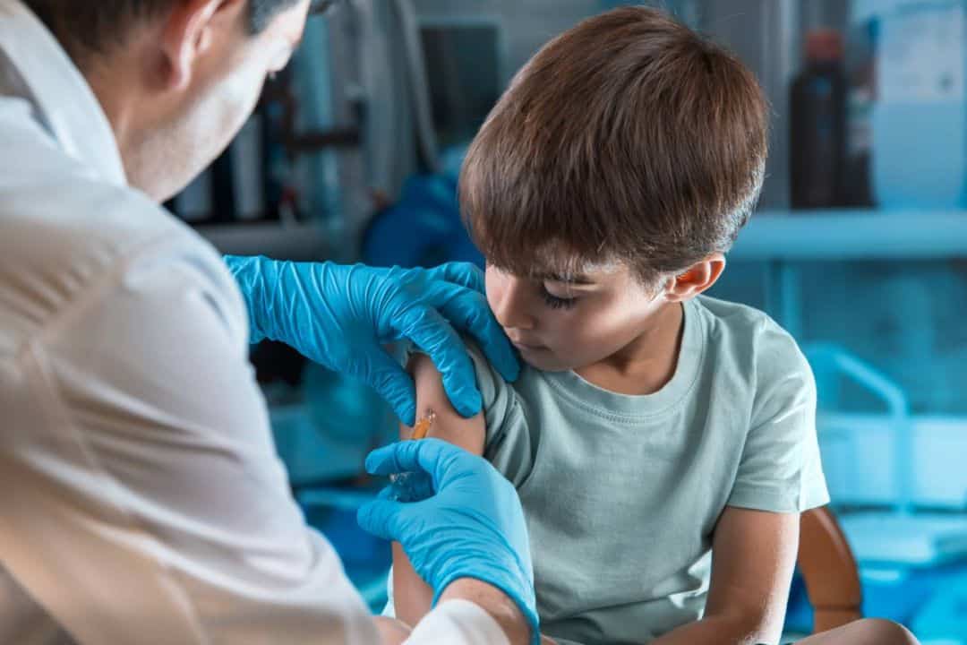 La Sociedad Argentina de Pediatría avaló la decisión oficial de vacunar a niños contra la Covid-19