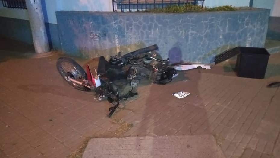 Barrio Pacífico: un delivery fue embestido por un auto