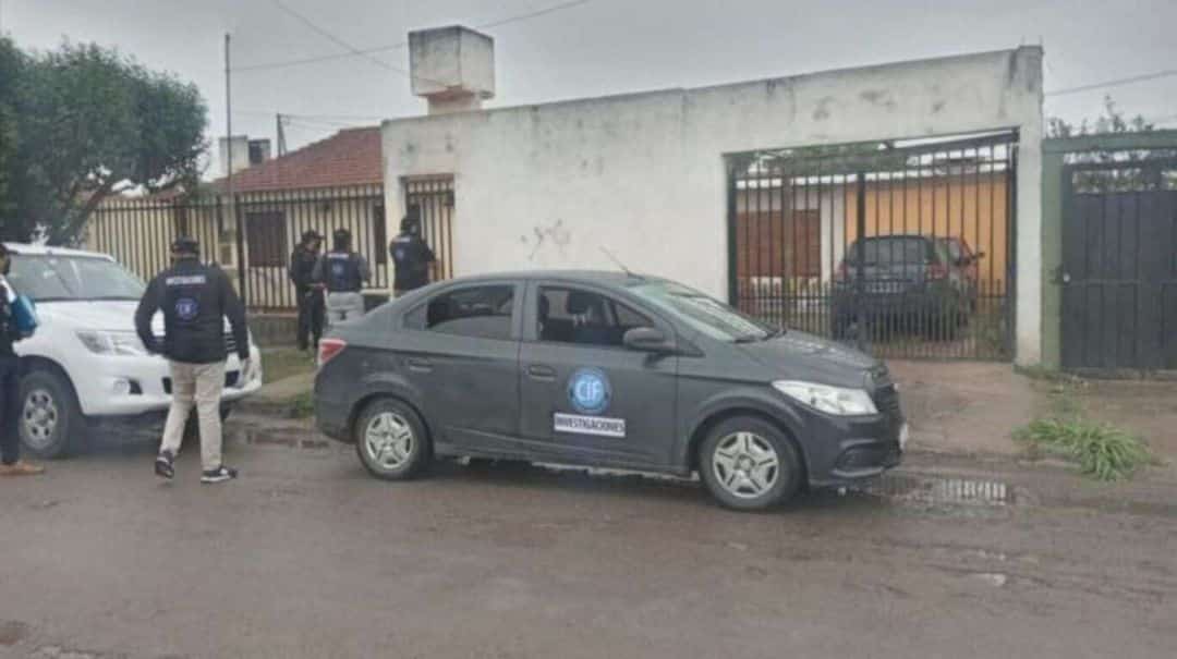 Estafa solidaria: detuvieron a un hombre que se compró una casa con el dinero que le habían donado para tratar el cáncer de su hijo