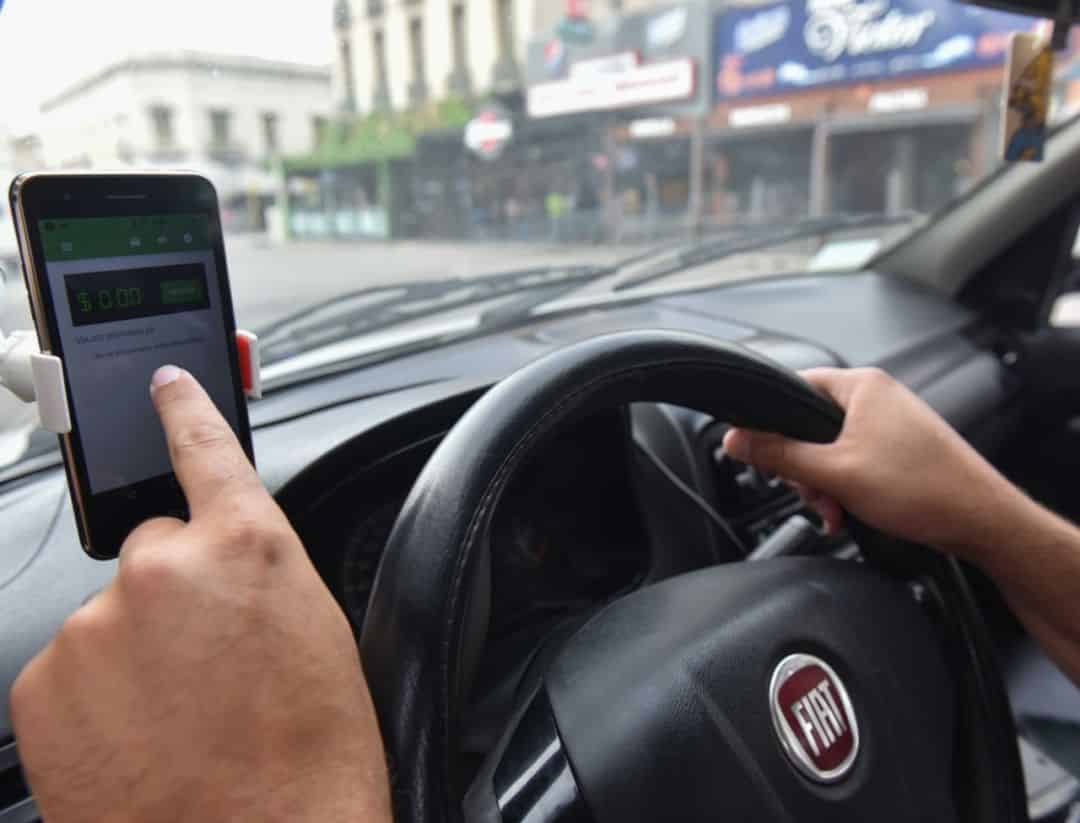 Se presentó aplicación para optimizar el sistema de cobro en taxis y remises
