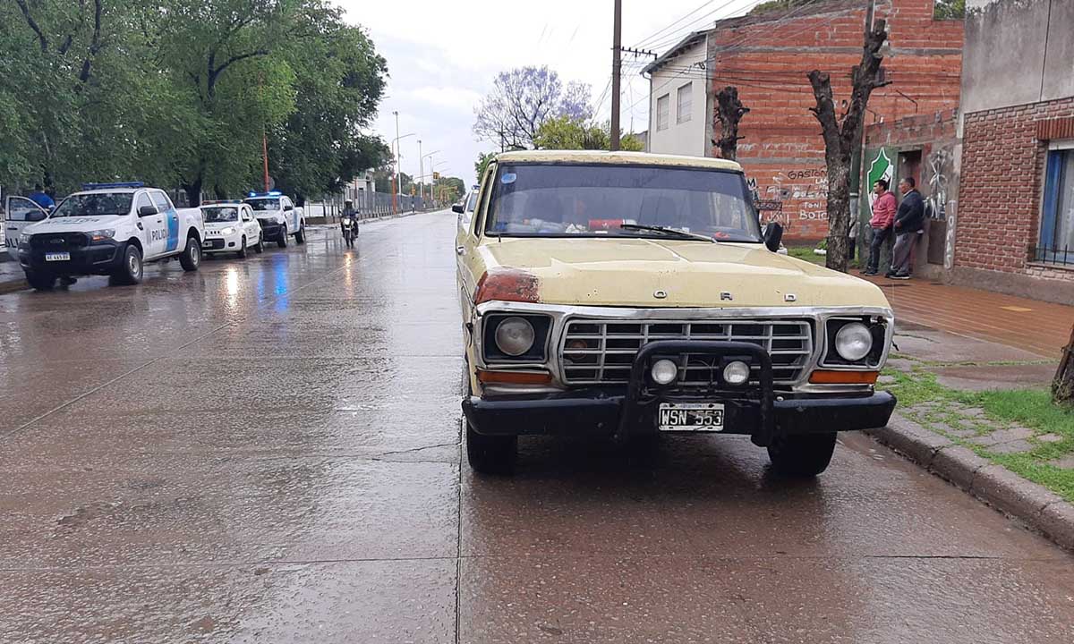 Lo atropelló una camioneta y fue hospitalizado