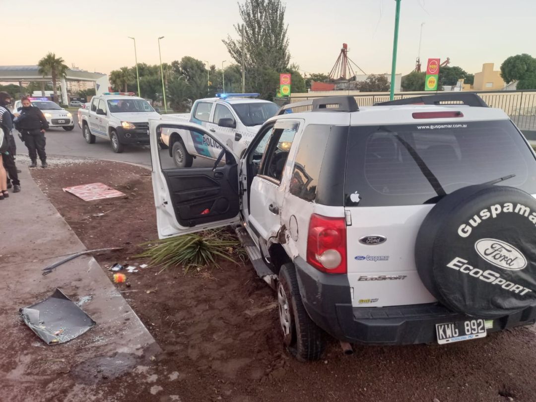 Otra vez alcohol al volante: personas borrachas protagonizaron accidentes en la ciudad