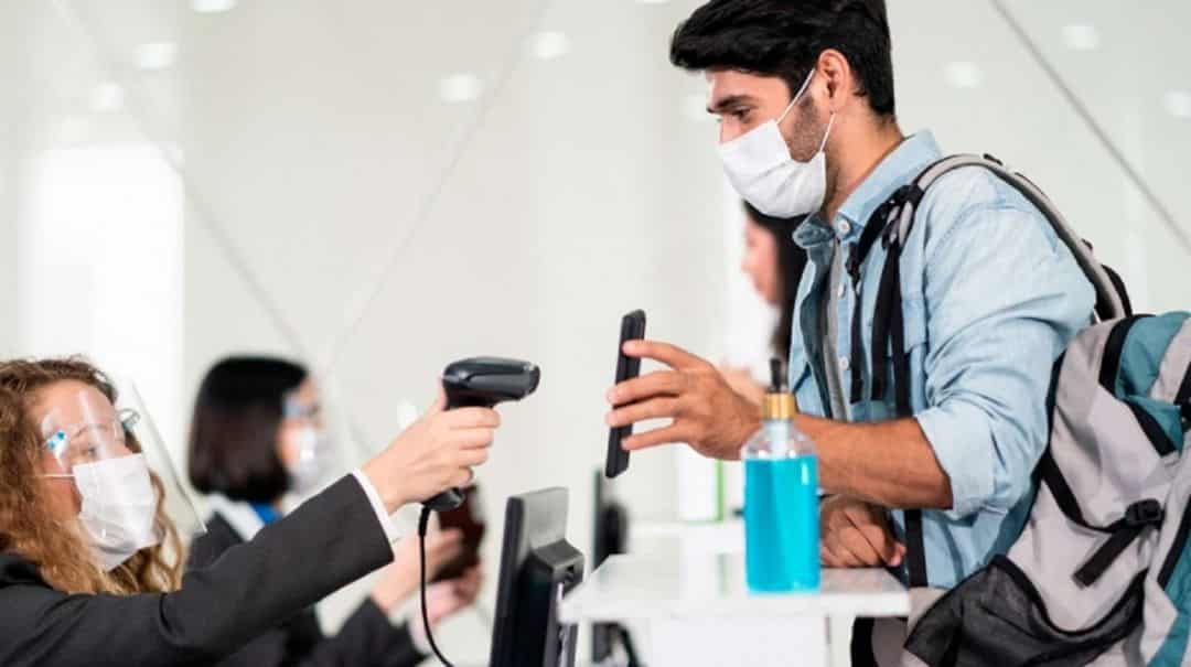 ¿Quién controla el cumplimiento del pase sanitario?