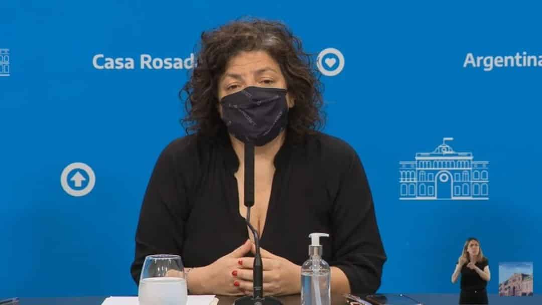 Ómicron acecha a la Argentina y el Gobierno apura las definiciones: el cierre parcial de fronteras podría sumarse al pase sanitario