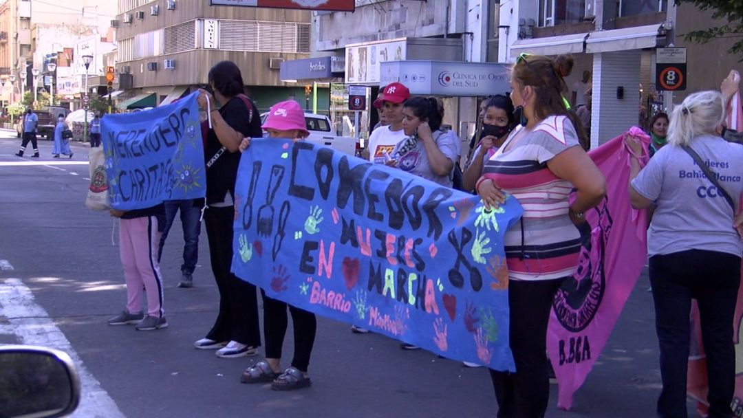 Los representantes de comedores comunitarios piden alimentos y trabajo