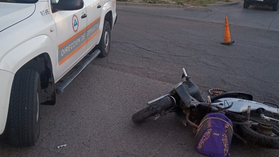Una motociclista chocó y terminó hospitalizada