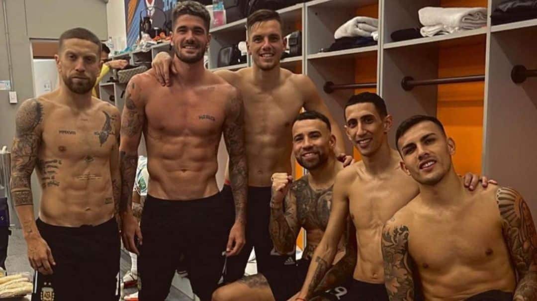 La foto del vestuario de la Selección tras el triunfo ante Chile que valió una broma de Lionel Messi