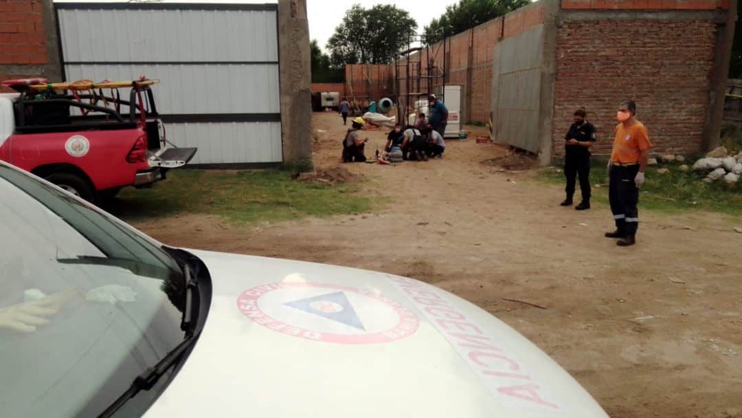 Un obrero cayó de un andamio y debió ser trasladado a un hospital