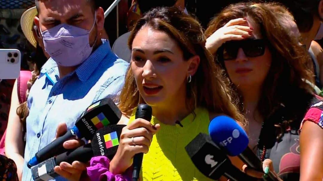 Thelma Fardin encabezó una marcha frente al Consulado de Brasil: “Me juzgaron a mí”