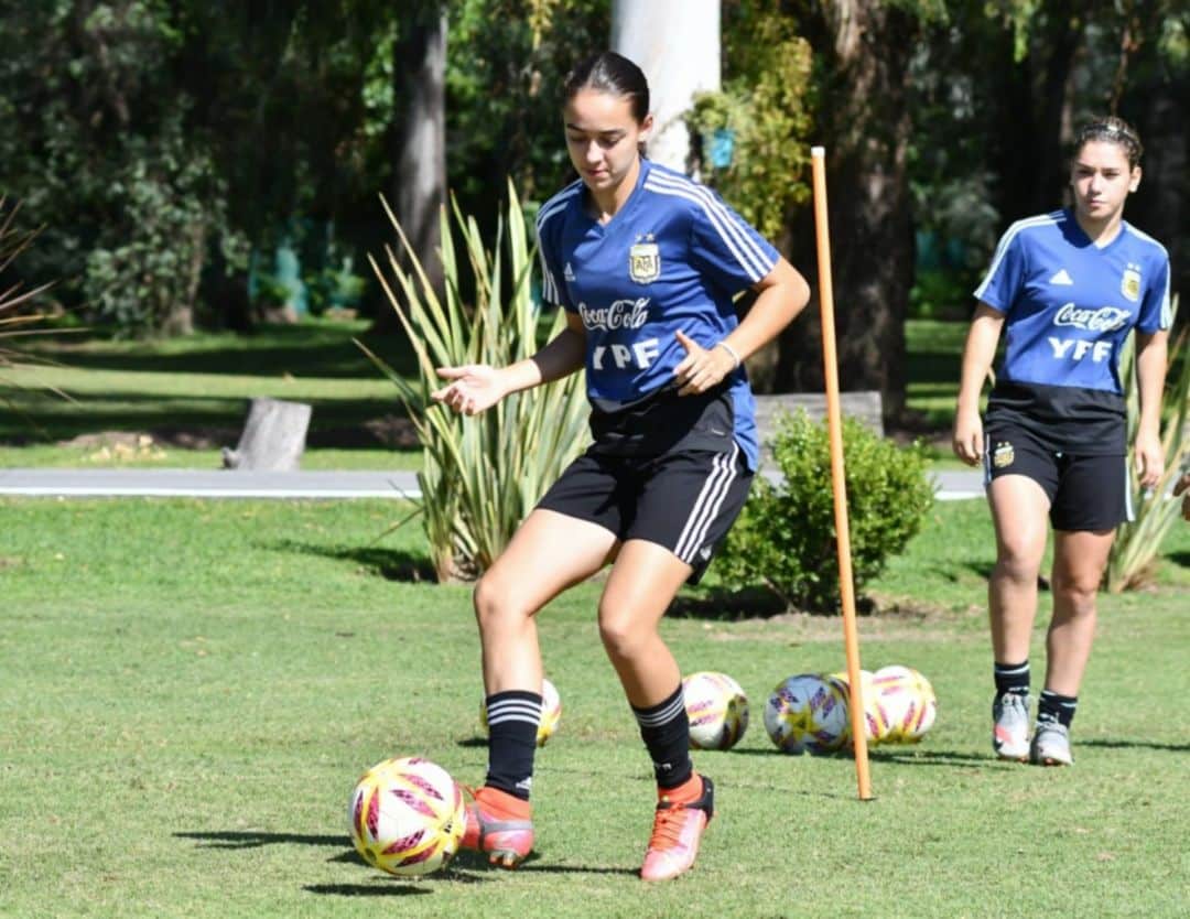 La bahiense Delfina Lombardi jugará el Sudamericano Sub 17 con la Selección Argentina