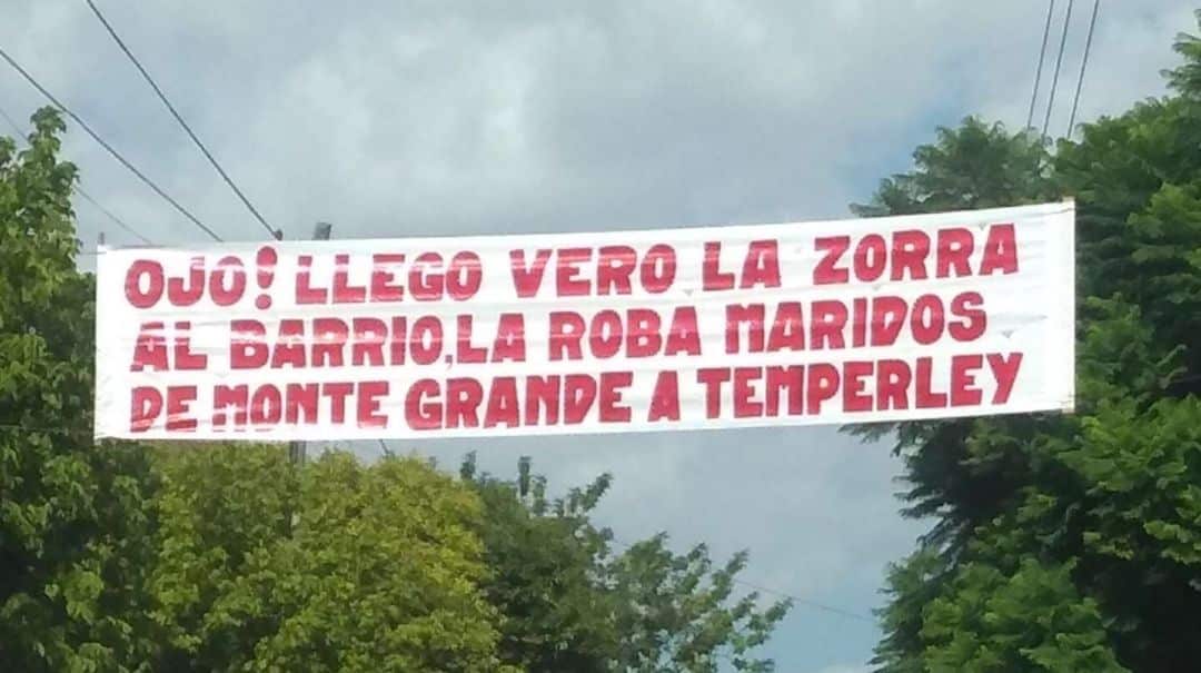 “Llegó la robamaridos a Temperley”: el contundente pasacalles que se volvió viral