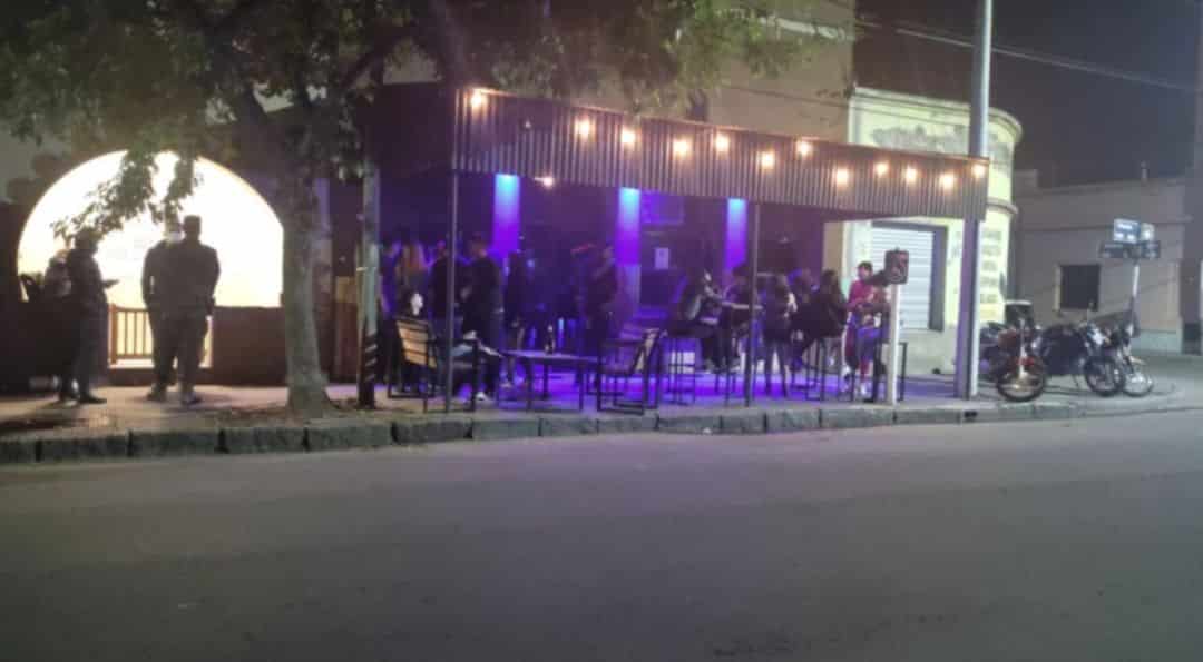 Un pub céntrico fue desalojado por falta de habilitación