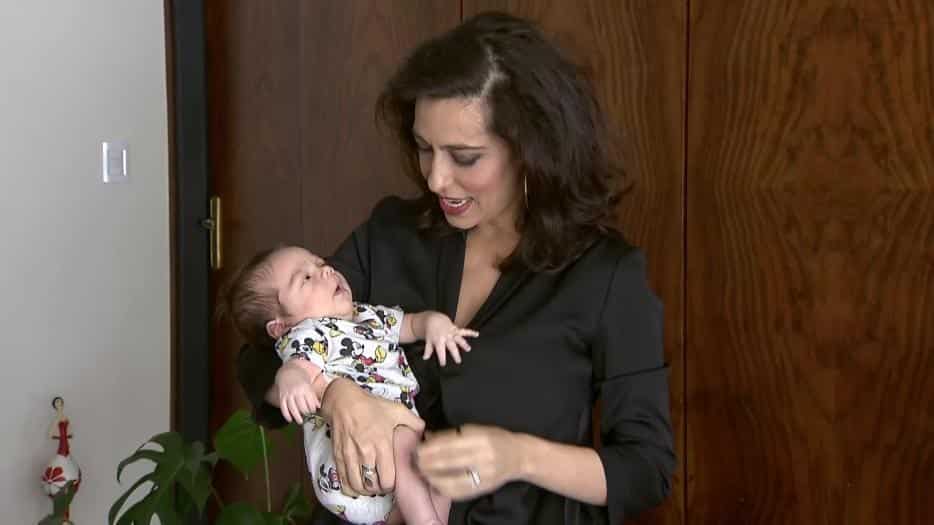 Roxy Vázquez mostró a Pedro, su bebé recién nacido, por primera vez en la tele