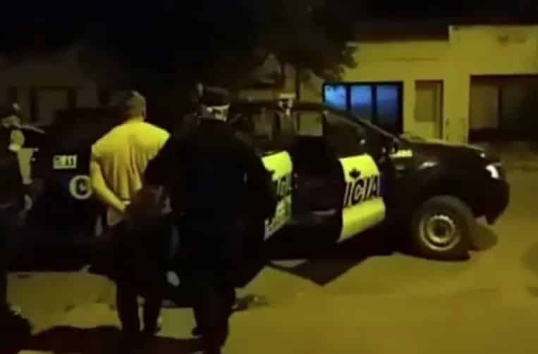 Dos policías irán a juicio acusados de extorsionar a un comerciante