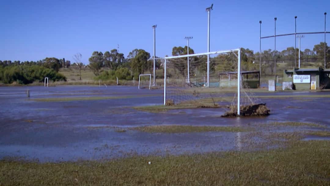 Luego del temporal el Complejo Zibecchi de Liniers sigue todavía con mucha agua