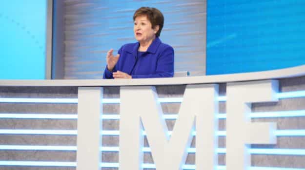 Los cinco peligros que el FMI ve en el programa con la Argentina y por los que pide recalibrar