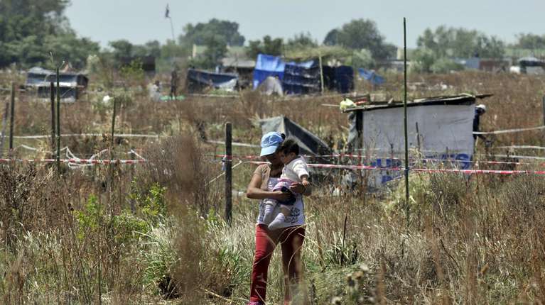 Vivir en la toma de tierras más grande de la provincia de Buenos Aires: “No somos usurpadores”