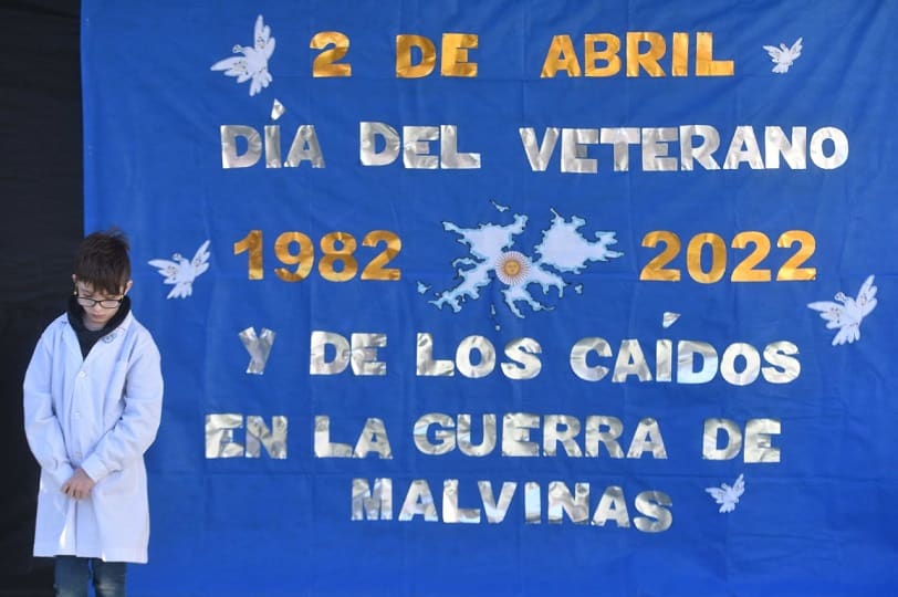 Acto escolar oficial en conmemoración de la Gesta de Malvinas