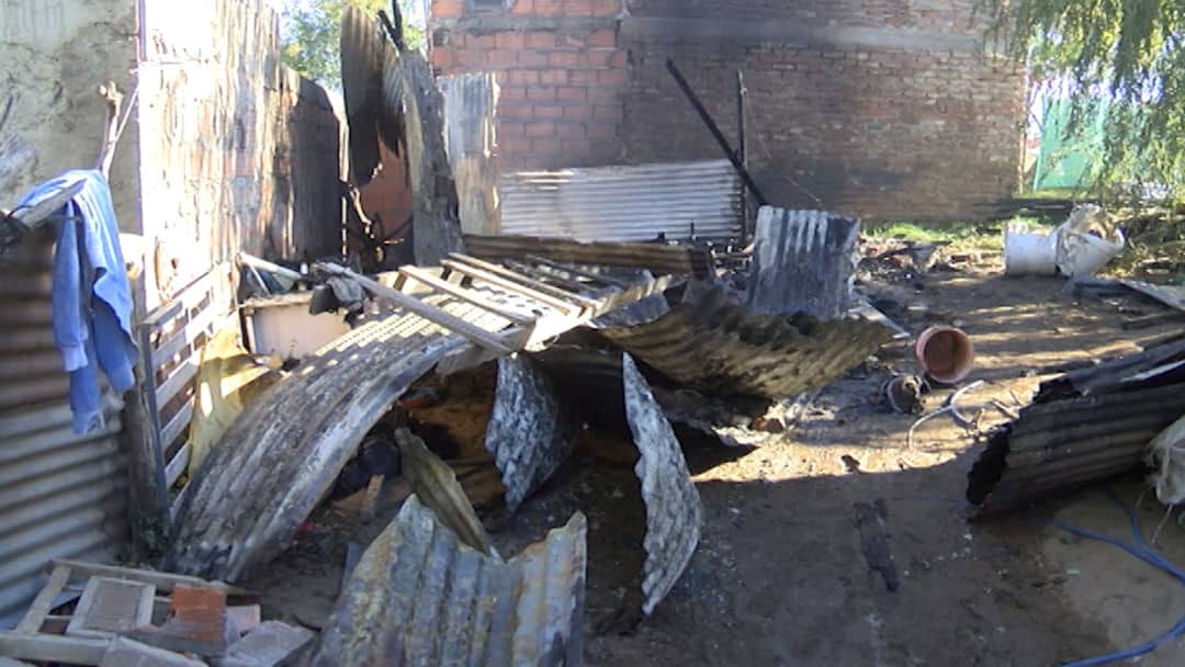Perdieron todo en un incendio en Rosales al 2.100
