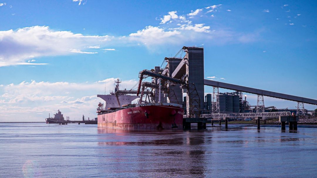 Se registró el cuarto mes consecutivo de movimiento rércord en el Puerto de Bahía Blanca