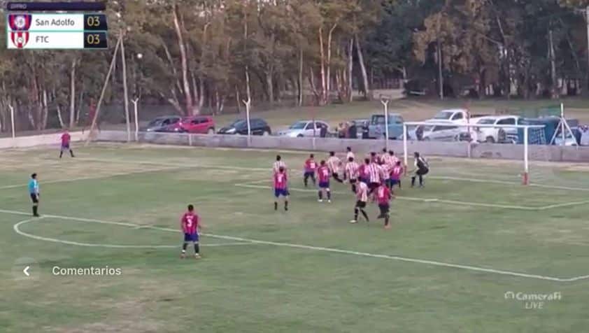 Video: el insólito gol que marcó el arquero de un equipo de Mayor Buratovich