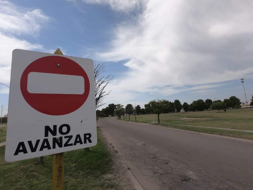 Sentido de circulación en sector de Roca y Gorriti
