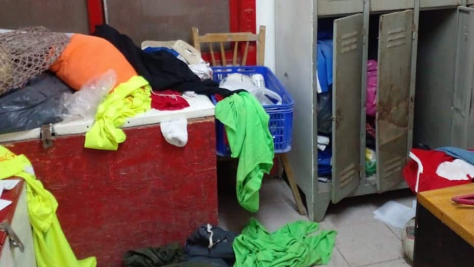 Robo y destrozos en el predio menor e infantil de Huracán