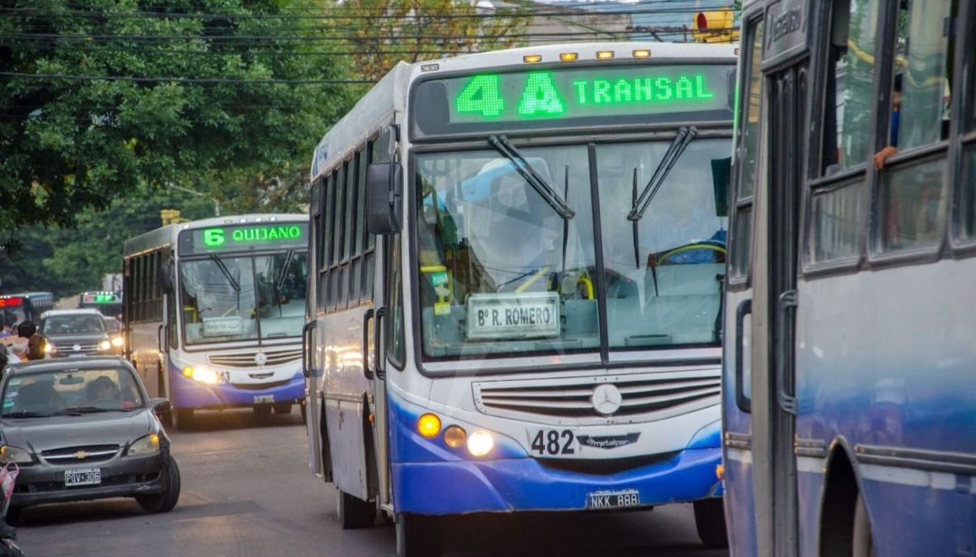 Detuvieron a dos dirigentes de la UTA por bloquear una empresa: uno tenía siete fusiles en la casa