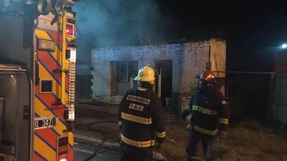 Incendio fatal en el barrio San Roque: fallecio un hombre de 57 años