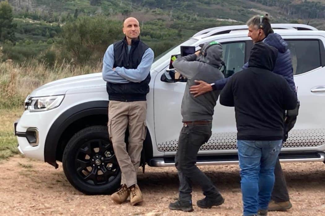 Ginóbili grabando una publicidad en la Comarca