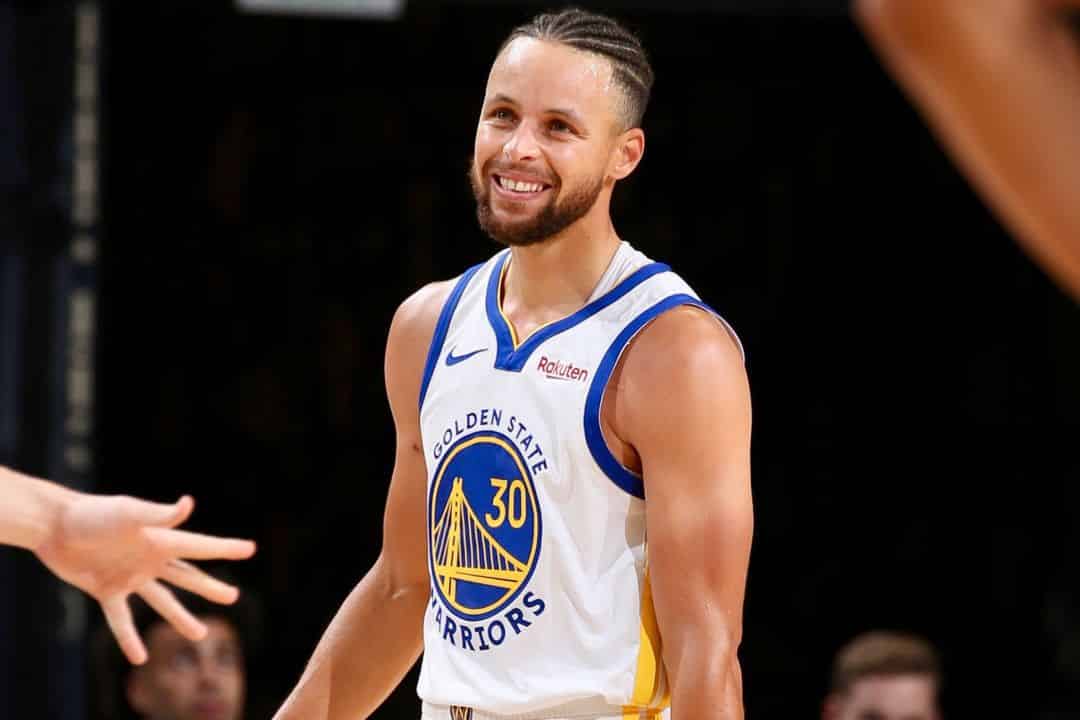 Sorpresa: Stephen Curry terminó un partido sin triples después de cuatro años