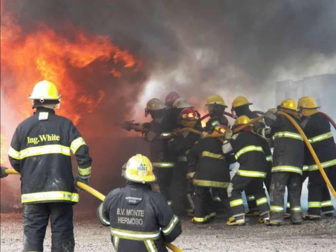 El Gobierno otorgó subsidios a los Bomberos Voluntarios, llegará dinero para White, Cerri y Cabildo