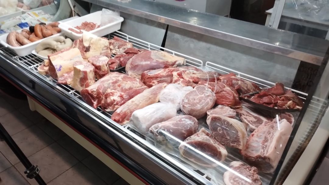 Con el billete de mayor denominación no se puede comprar ni un kilo de carne